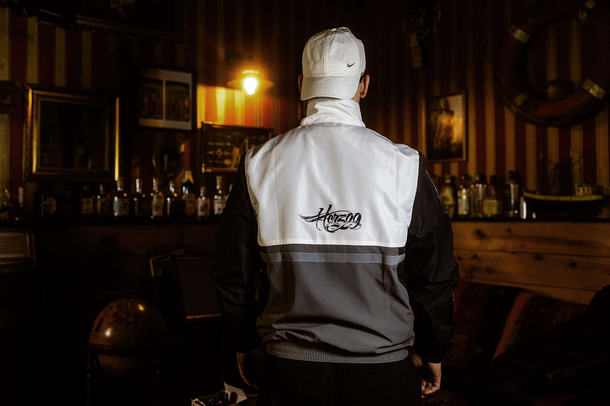 2-DMV_Windbreaker_RAcken